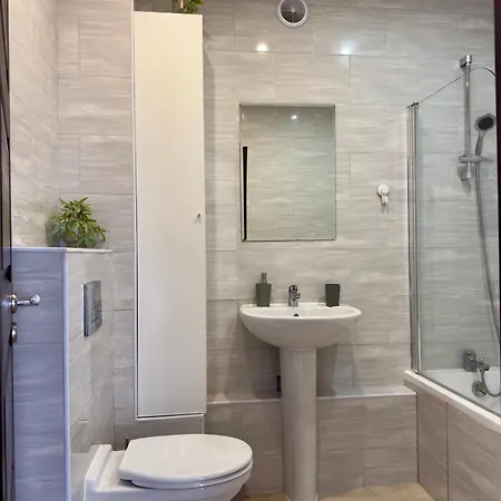 Garden 2 Bedroom With Pool Near To Sunny Луксозна вила