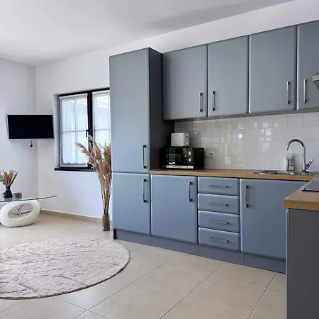 别墅 Garden 2 Bedroom With Pool Near To Sunny *